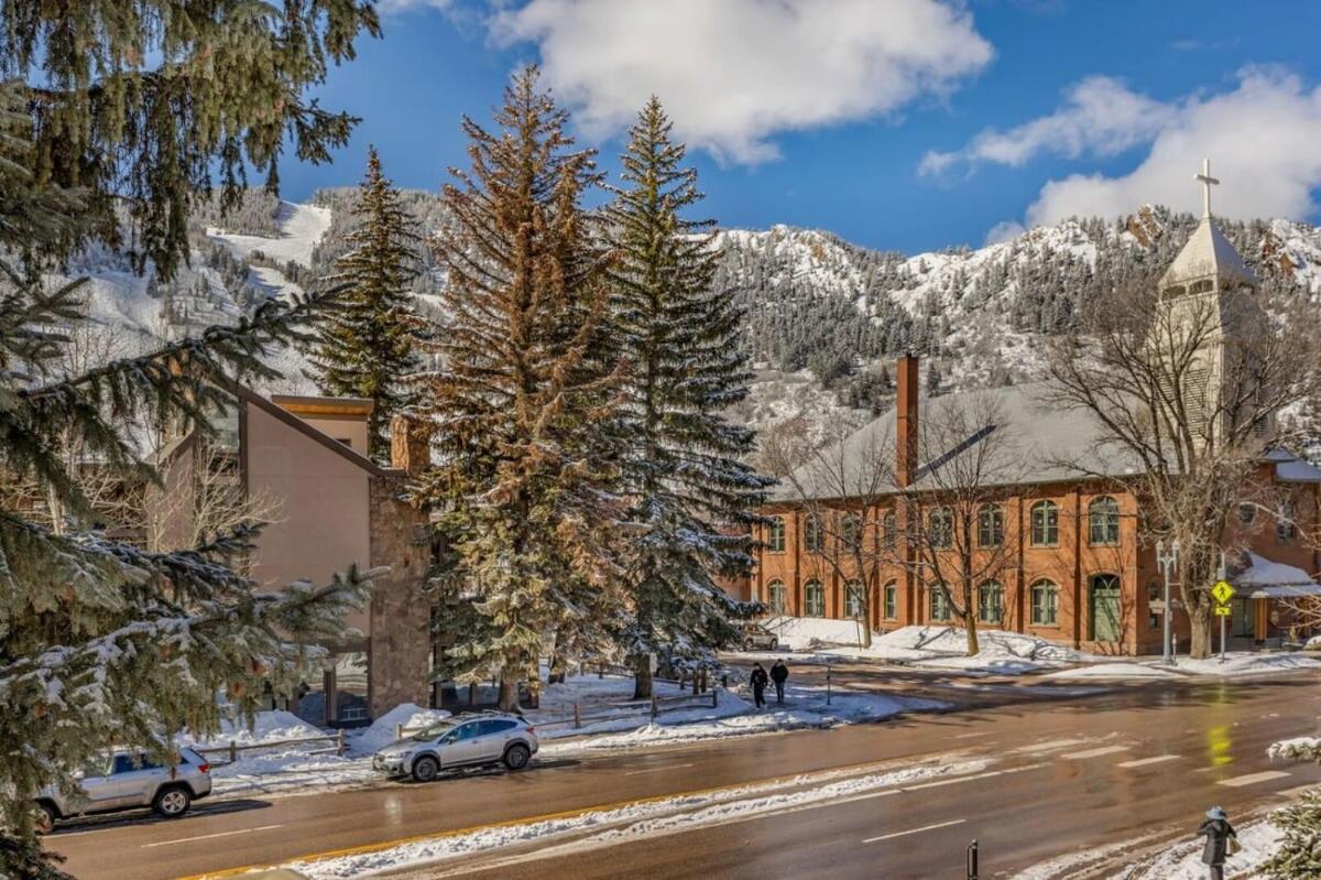 New Listing 2Br 2Ba Condo - Mountain Views Aspen Exterior photo