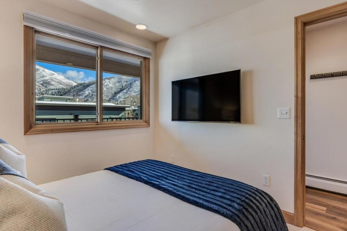 New Listing 2Br 2Ba Condo - Mountain Views Aspen Exterior photo