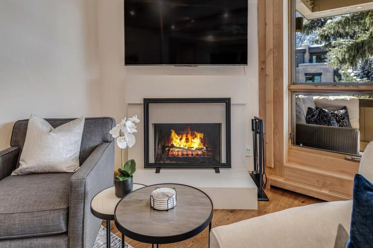 New Listing 2Br 2Ba Condo - Mountain Views Aspen Exterior photo
